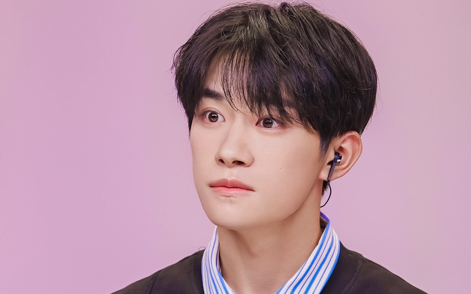 两大王国同日加冕，伊比利亚铁骑与冰原屏障共证统治力