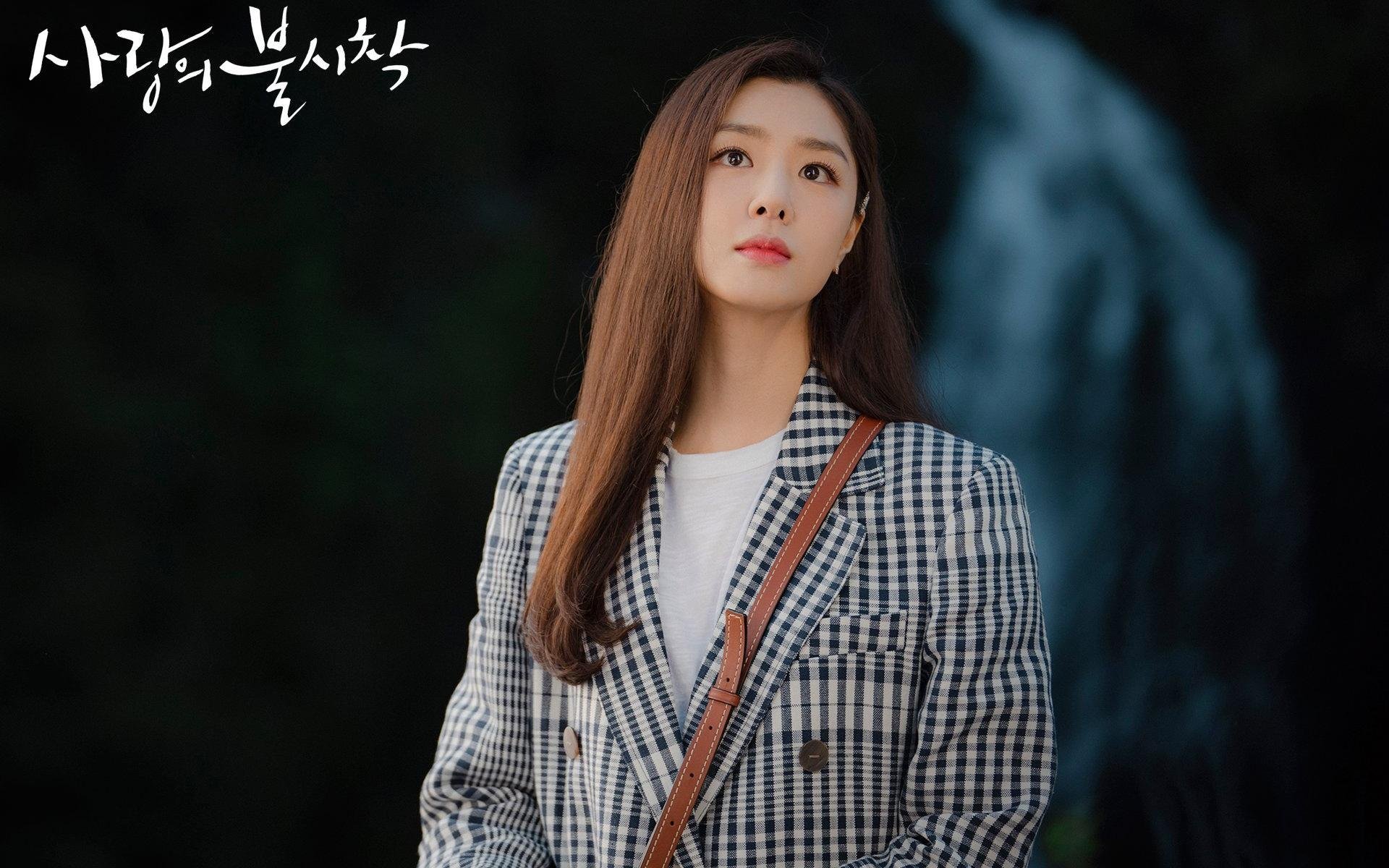 篮球世界的双重震撼，深圳队提前终结尼克斯悬念，布克欧冠决赛主宰赛场